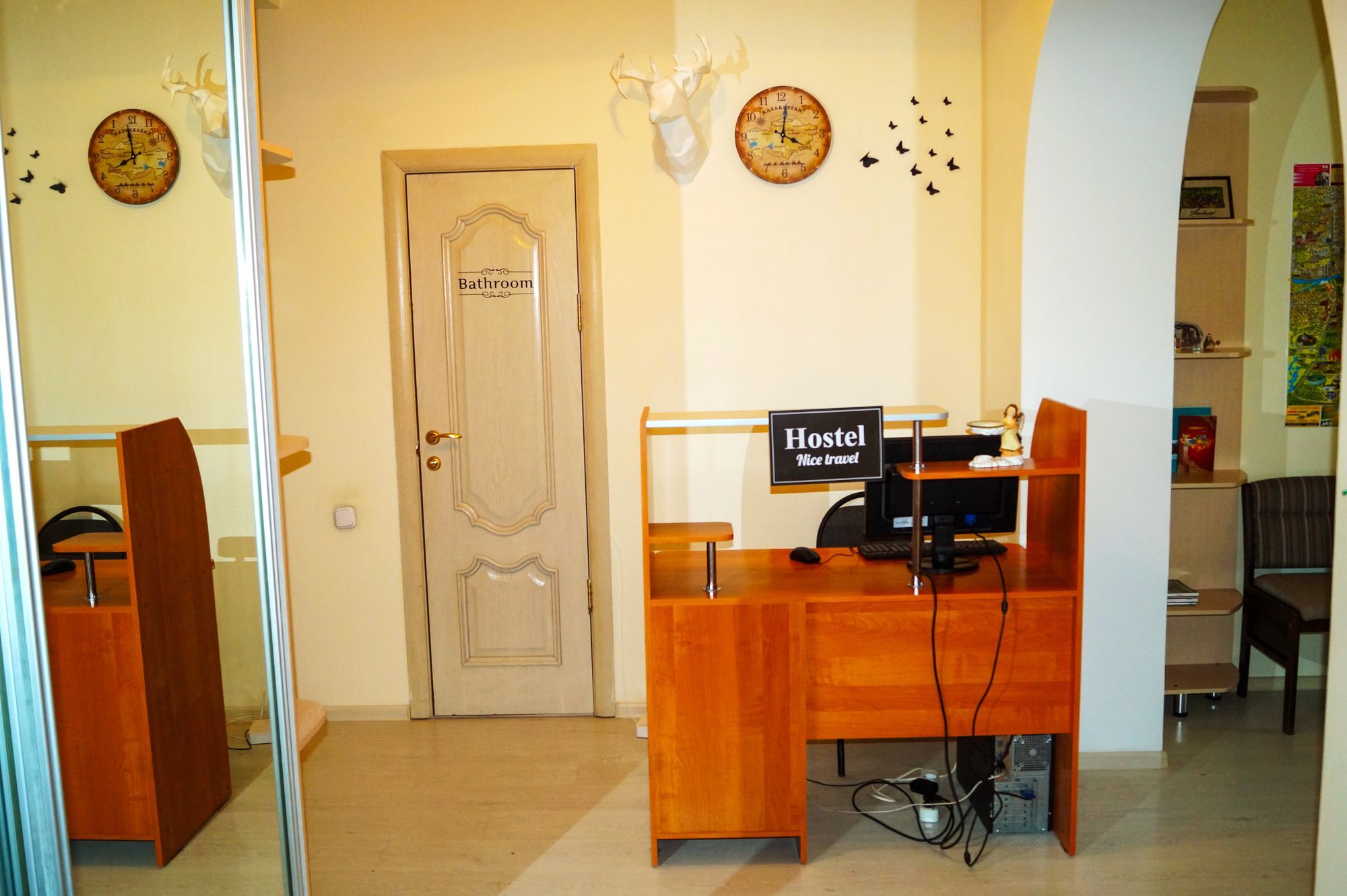 Hostel Nice Travel Astana Ngoại thất bức ảnh